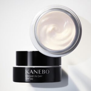 嘉娜宝 KANEBO 日间滋润面霜 Ⅱ SPF30 PA+++〈医药部外品〉
